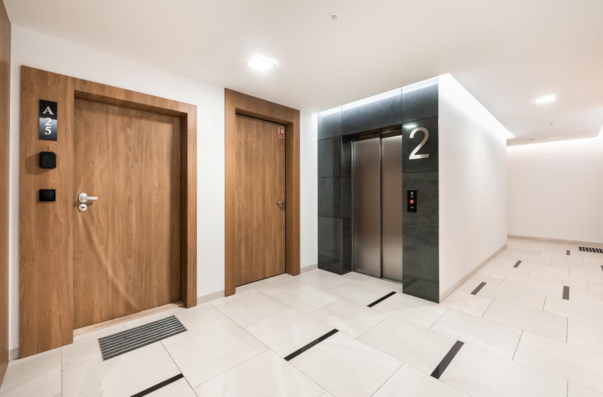 Solec Cristal Home Apartment Warsaw Exterior photo